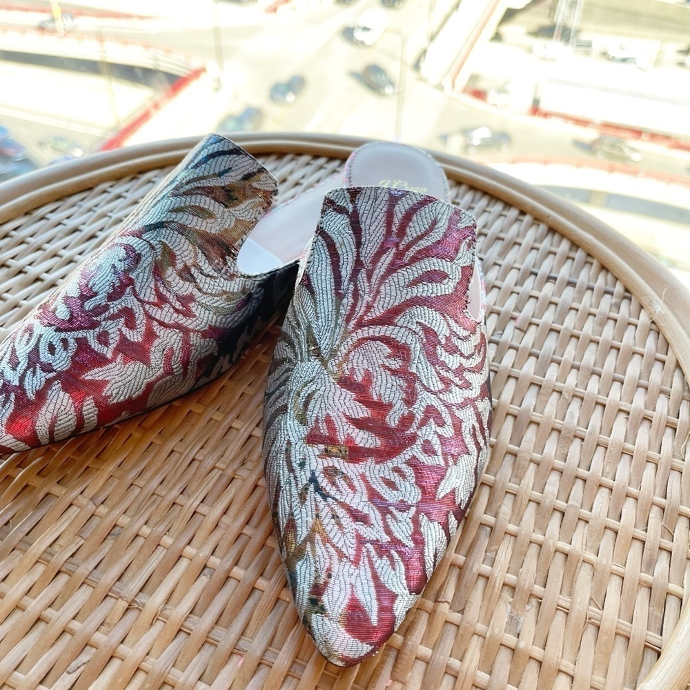 J.Crew Holiday Metallic Red and Silver Marina Slide Flat Mules Jacquard Size 9
